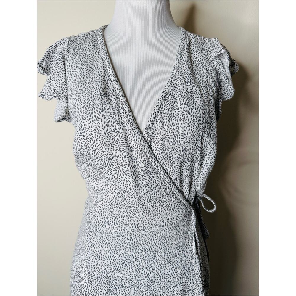 Abercrombie White and Black Print Asymmetrical Wrap Maxi Dress - Picture 2 of 6